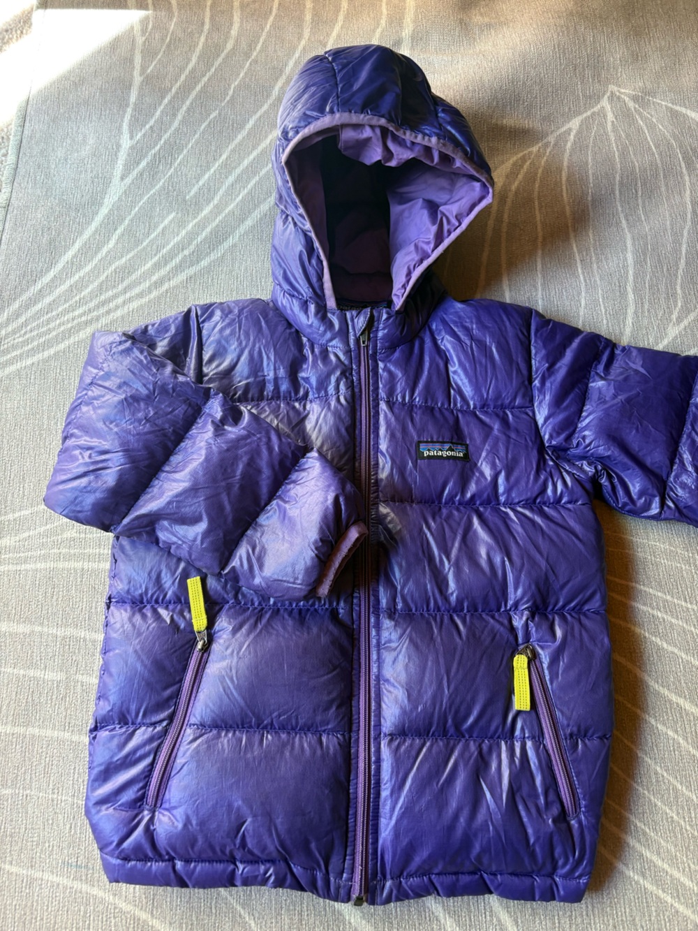 Patagonia hi loft girls 5T down coat jacket